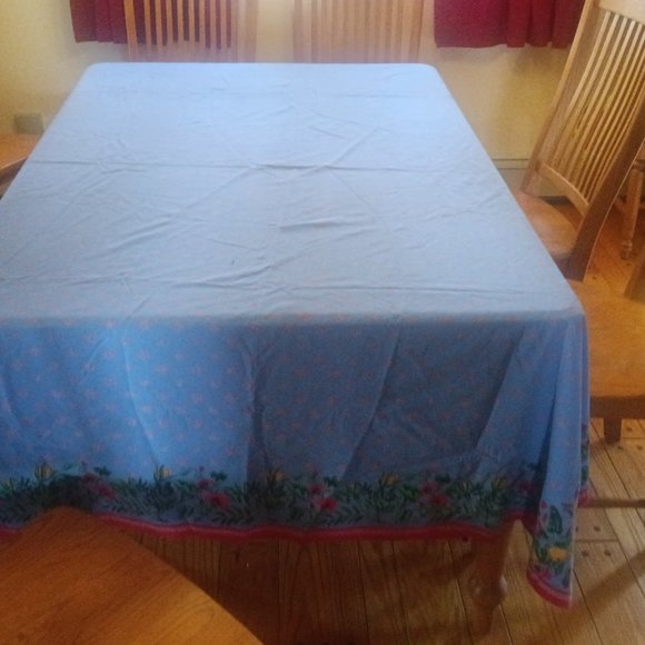 Williams Sonoma Tablecloth, Blue with Six Inch Floral Border - Picture 4 of 4